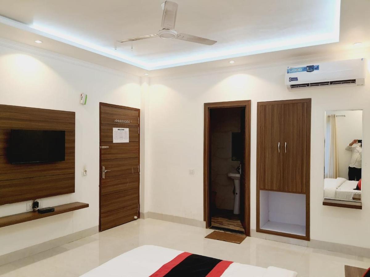 Bhawana Hotel Agra  Zewnętrze zdjęcie