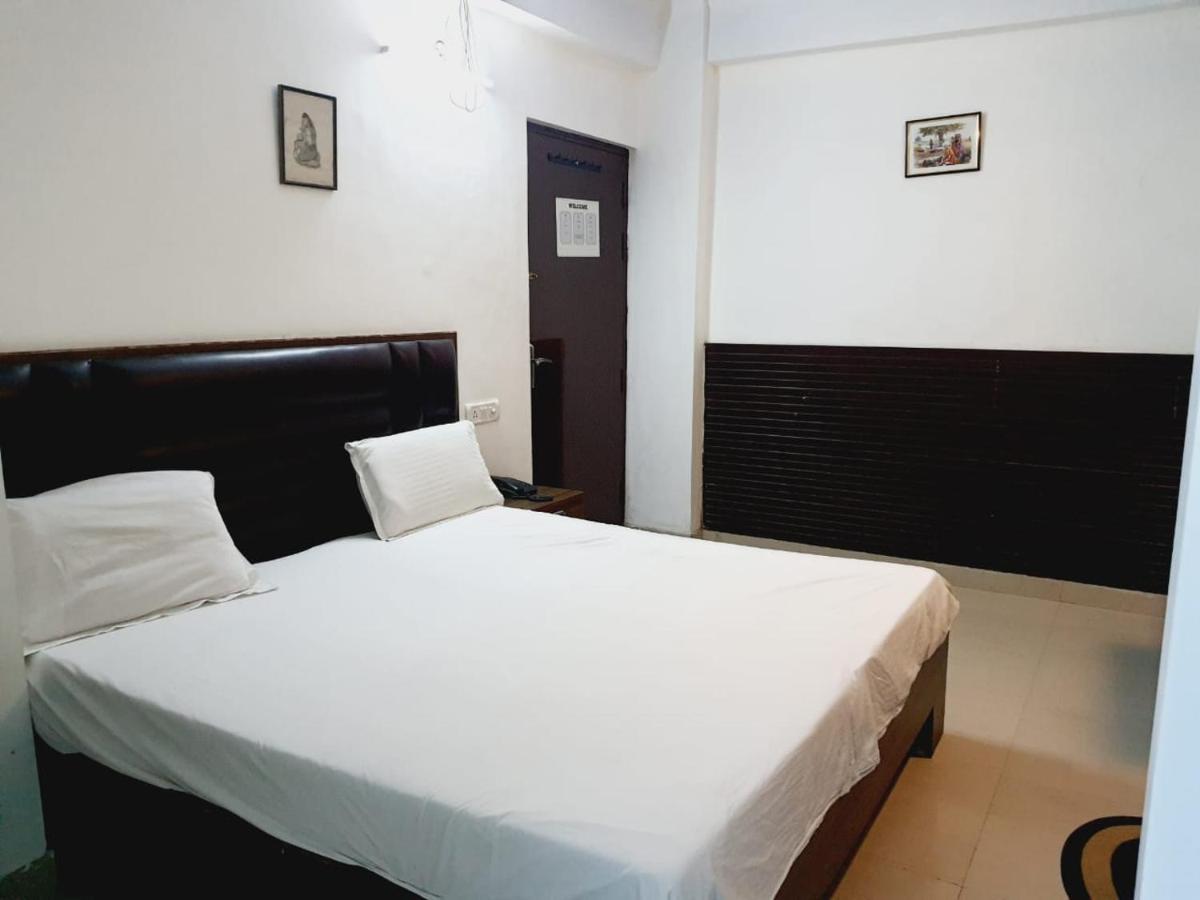 Bhawana Hotel Agra  Zewnętrze zdjęcie